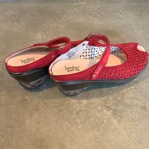 Jambu slip on Red Leather